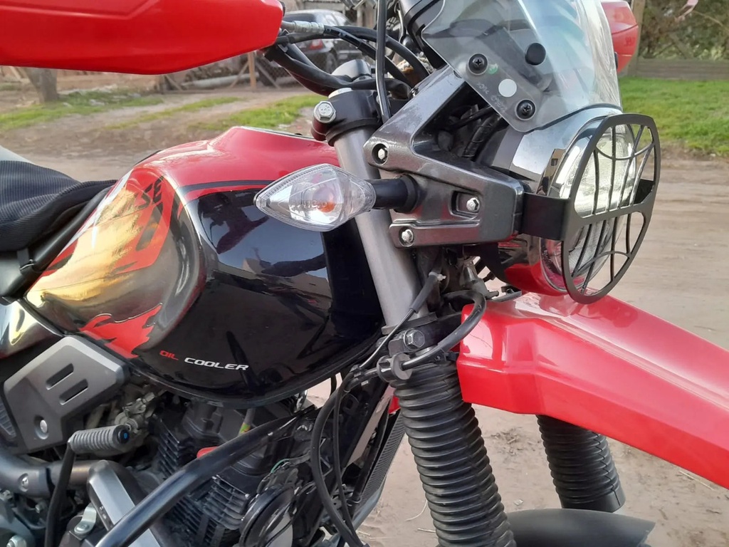 Cubre Faro Hero Xpulse 200 Moweel